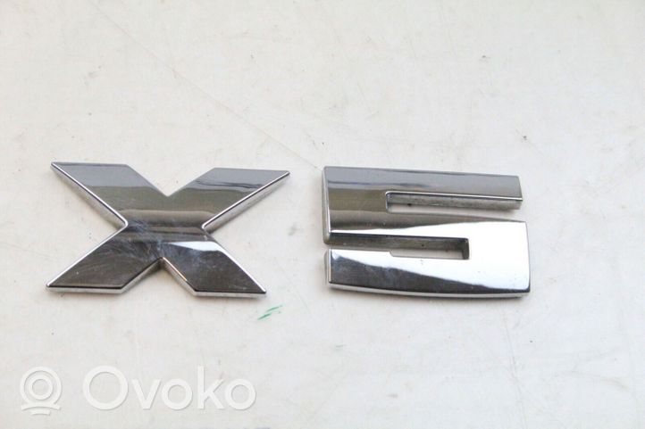 BMW X5 E70 Insignia/letras de modelo de fabricante 