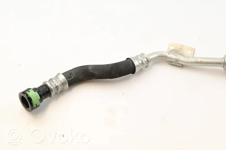 BMW M3 G80 Tubo flessibile del radiatore dell’olio del cambio 8096457