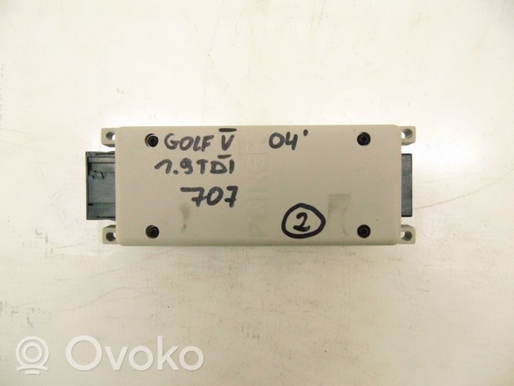 Volkswagen Golf V Sterownik / Moduł sterujący telefonem 1K0035729E