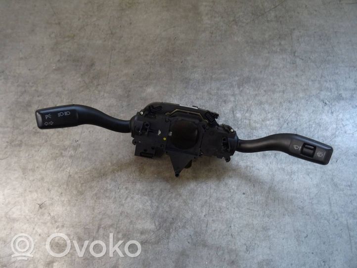 Audi A4 S4 B7 8E 8H Leva/interruttore dell’indicatore di direzione e tergicristallo 8E0953549S