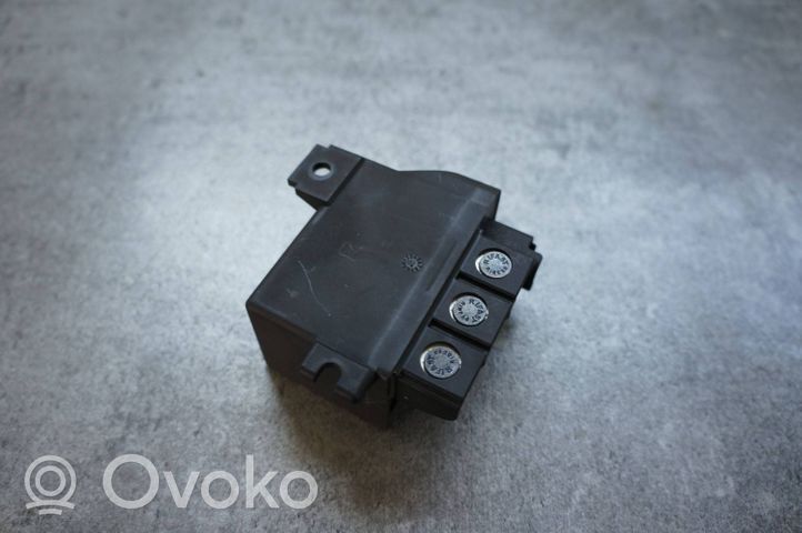 Citroen C5 Heater blower fan relay 9687798780