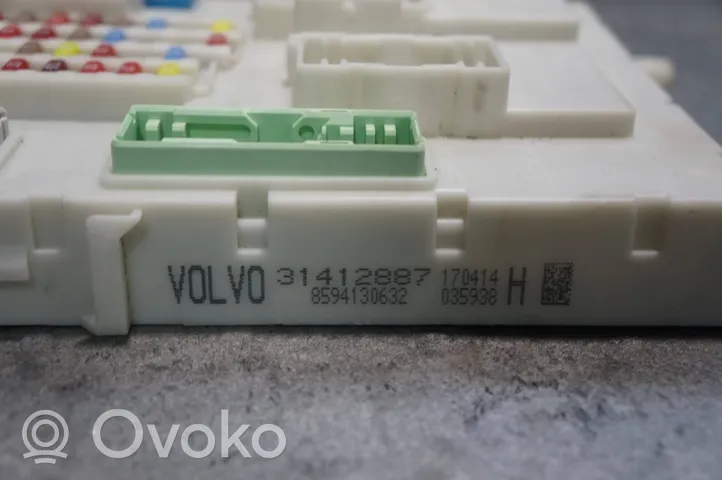 Volvo V60 Ramka / Moduł bezpieczników 31412887