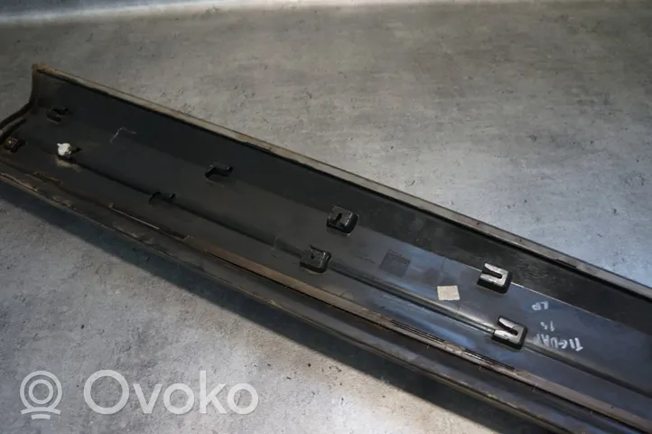 Volkswagen Tiguan Apdaila priekinių durų (moldingas) 5N0854939