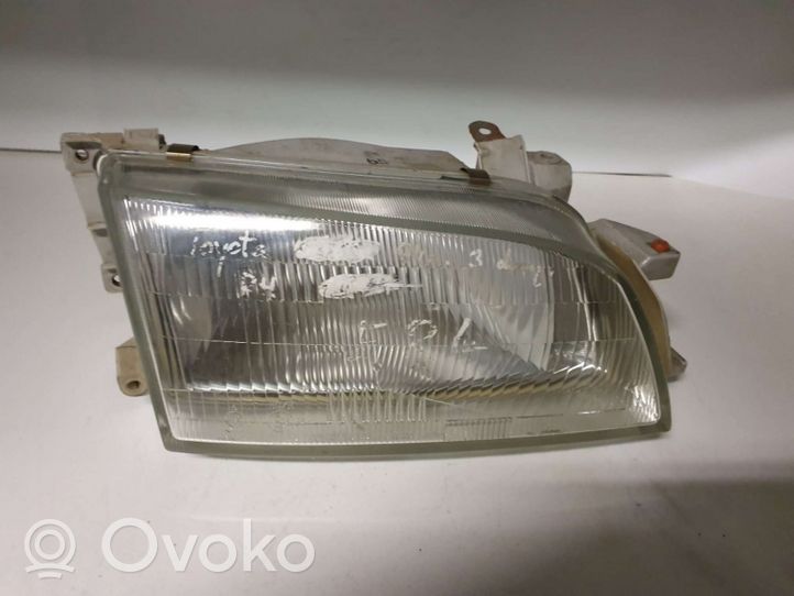 Toyota Carina T190 Lampa przednia 