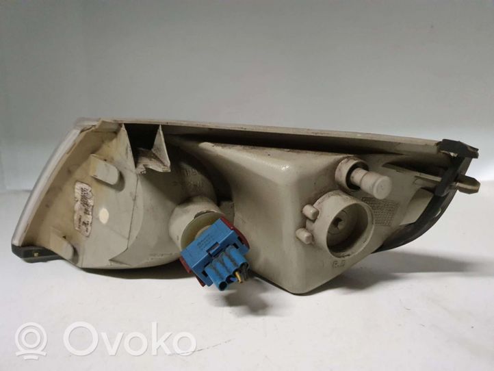 Saab 9-5 Indicatore di direzione anteriore 4912523