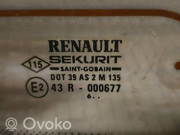Renault Laguna I Pare-brise vitre arrière 