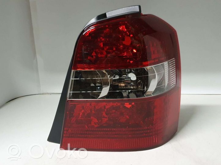 Toyota Highlander XU20 Lampa tylna KOITO4856