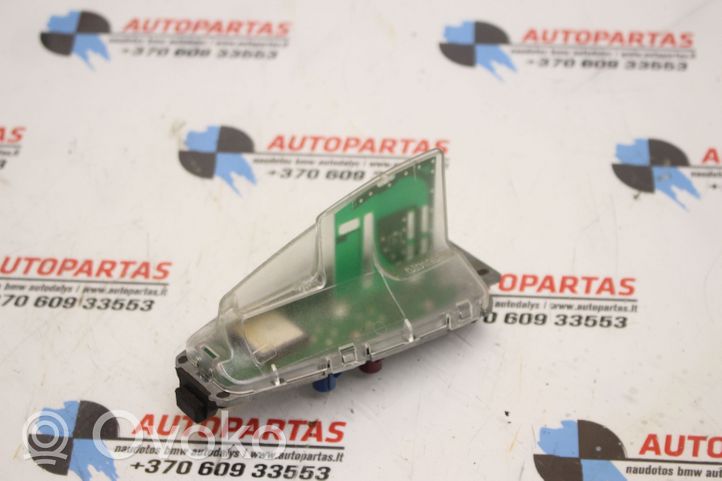 BMW 3 E92 E93 Antenne GPS 6929347