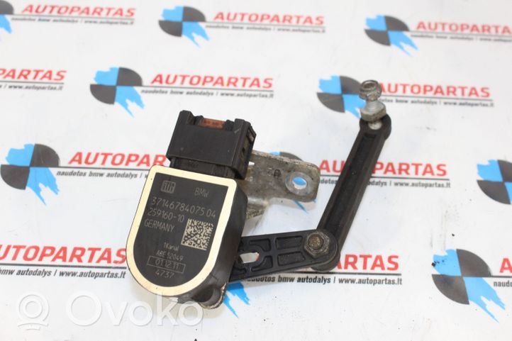 BMW 6 F12 F13 Czujnik poziomowania świateł osi przedniej 6784075