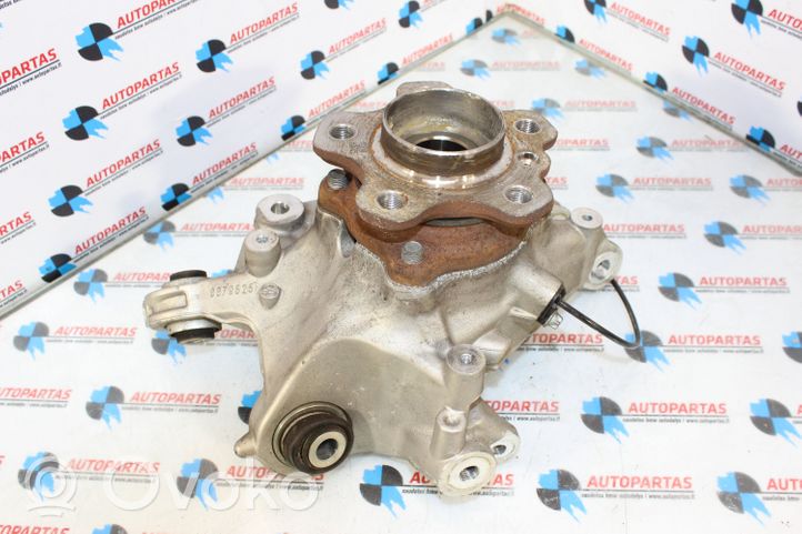 BMW 4 G22 G23 G24 G26 Pivot de moyeu arrière 6879525