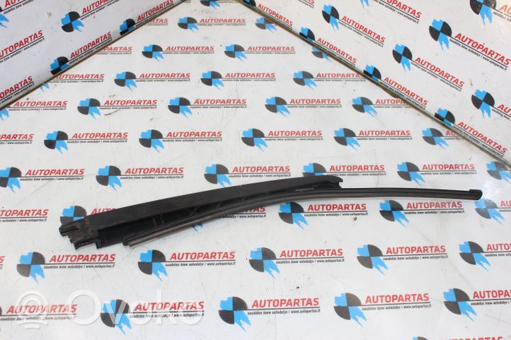 BMW X5 E70 Braccio della spazzola tergicristallo posteriore 7206357