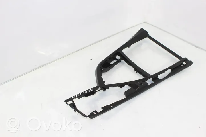 BMW 1 F20 F21 Otros repuestos del interior 9207313