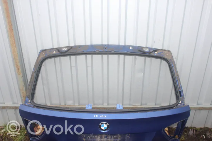 BMW 3 E90 E91 Aizmugurējais pārsegs (bagāžnieks) 7166105