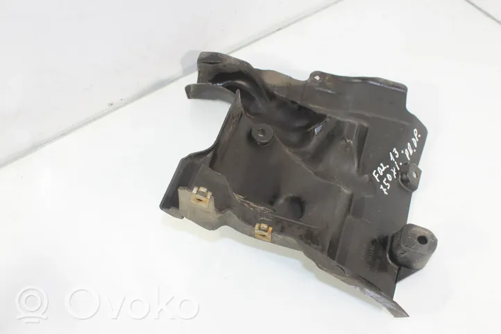 BMW 7 F01 F02 F03 F04 Front underbody cover/under tray 7228688