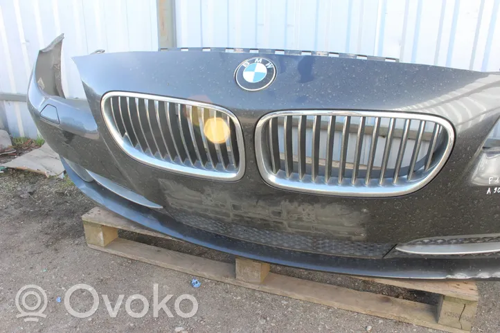 BMW 5 F10 F11 Zderzak przedni 7285961