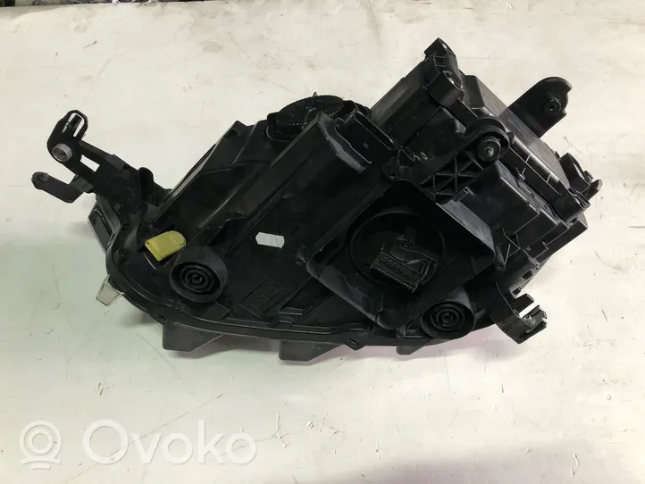 Volkswagen T-Roc Lampa przednia 2GA941036P