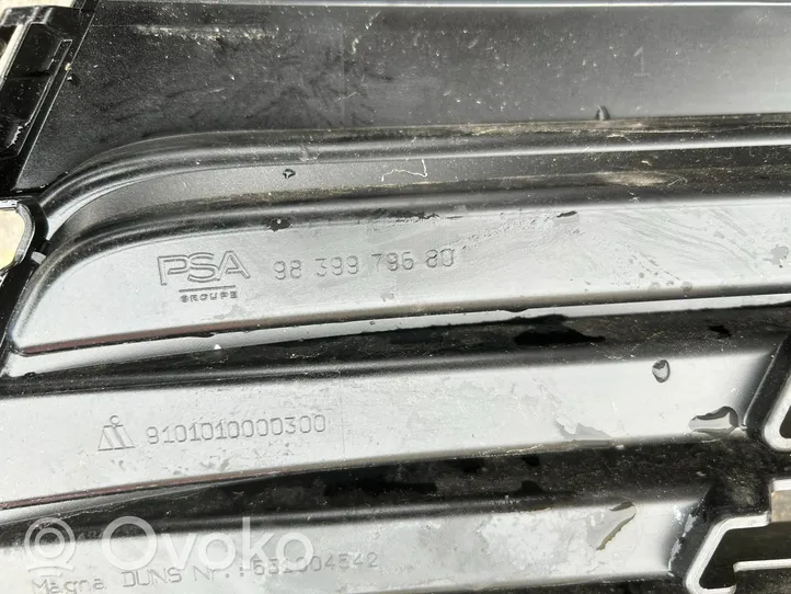 Opel Astra L Kratka dolna zderzaka przedniego 9839979680