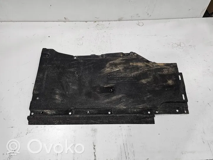 Audi A4 S4 B9 8W Osłona środkowa podwozia 8W0825207