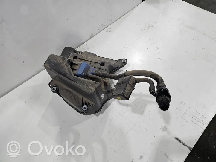 Audi A4 S4 B9 Zbiornik płynu AdBlue 8W0131878T