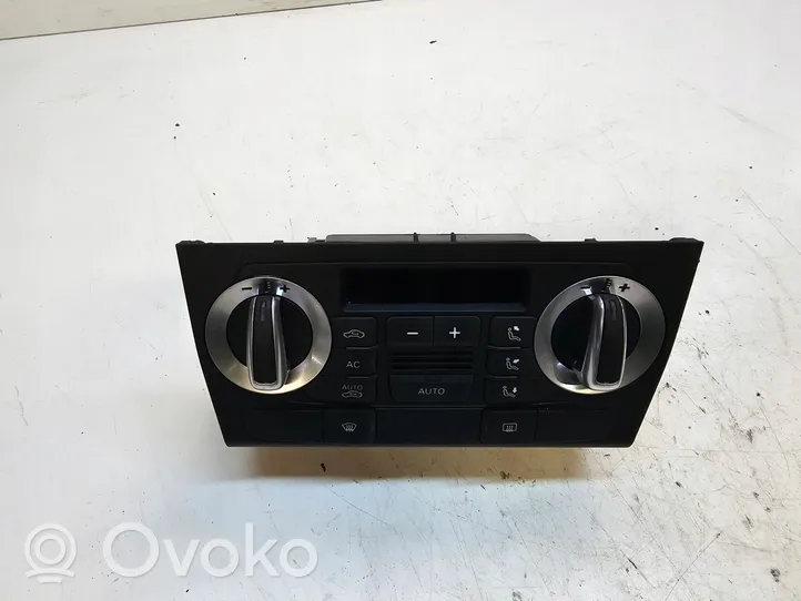 Audi A3 S3 8P Panel klimatyzacji 8P0820043BG