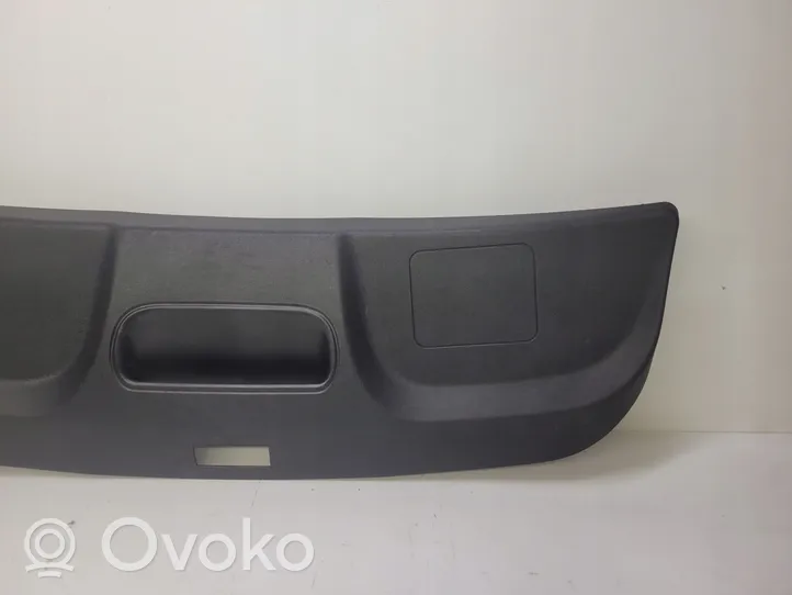 Audi TT TTS Mk2 Tailgate/boot lid cover trim 8J7867979