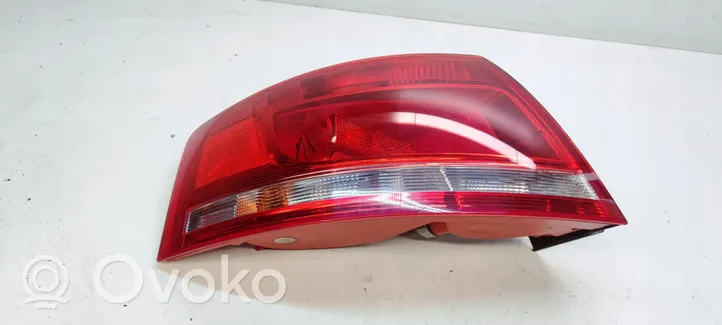 Audi A4 S4 B7 8E 8H Lampa tylna 8H0945095D