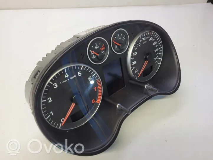 Audi A3 S3 8P Speedometer (instrument cluster) 8P0920930M