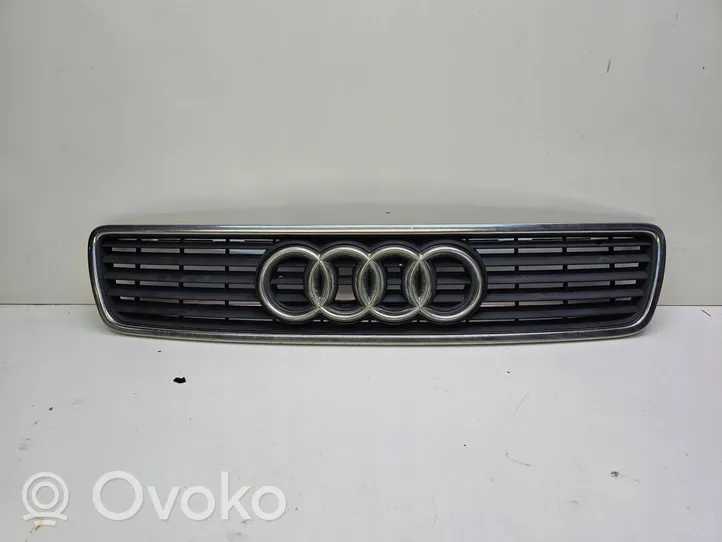 Audi A4 S4 B5 8D Atrapa chłodnicy / Grill 8D0853651J