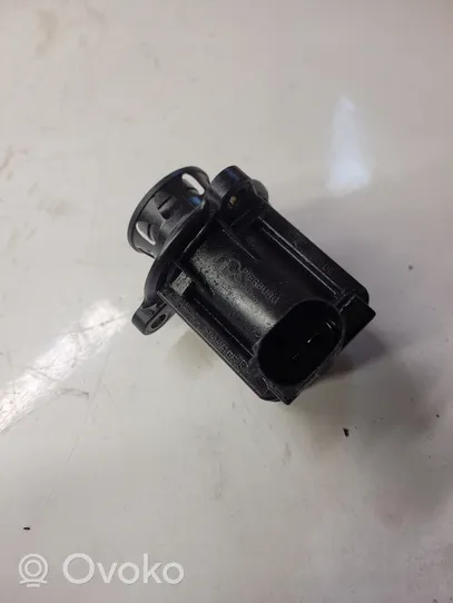 Audi A4 S4 B7 8E 8H Turbine electric control actuator 06H145710D