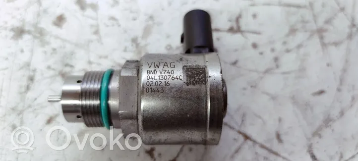 Audi A4 S4 B8 8K Regolatore di pressione del carburante 04L130764C