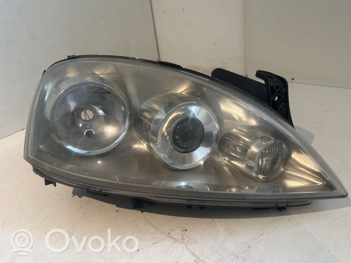 Opel Corsa C Lampy przednie / Komplet 13100536