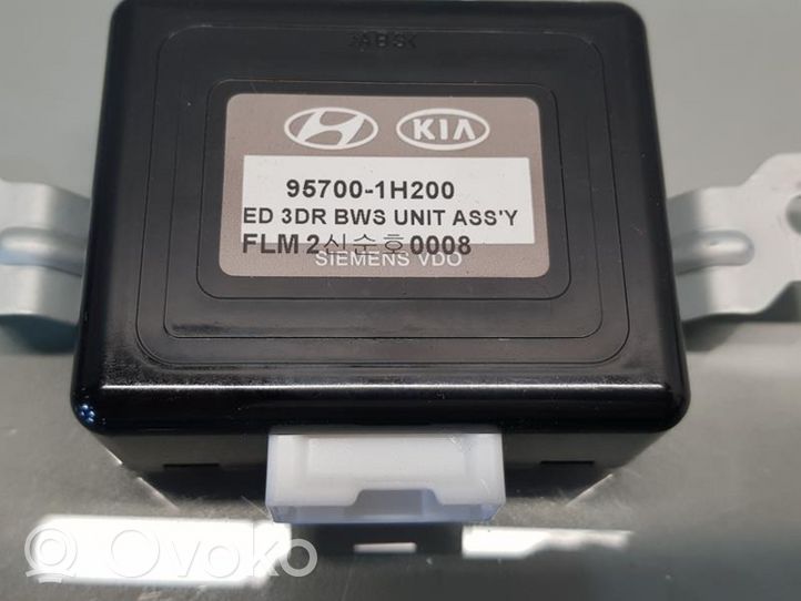 KIA Ceed Unité de commande, module PDC aide au stationnement 95700-1H200