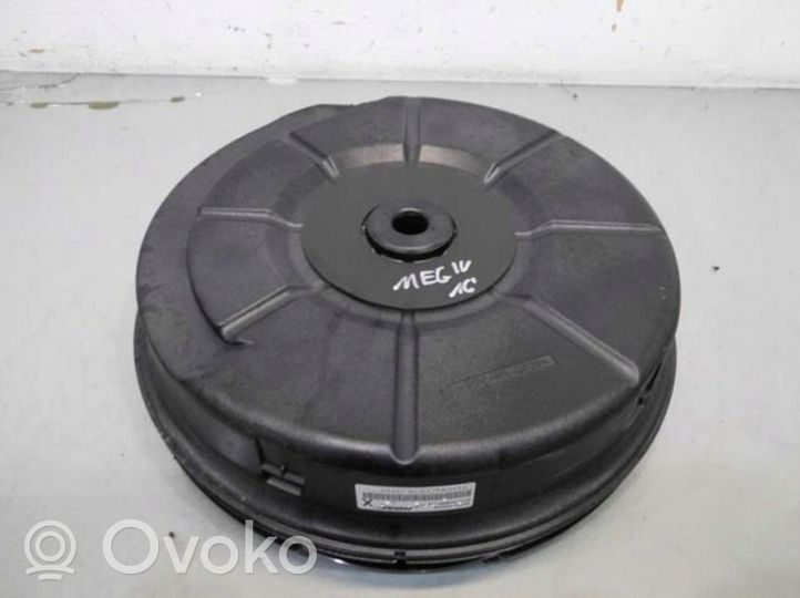 Renault Megane IV Subwoofer-bassokaiutin 