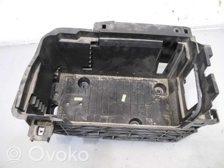 Renault Latitude (L70) Batteriekasten 