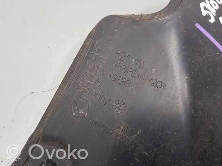 Skoda Fabia Mk2 (5J) Wygłuszenie / Pianka błotnika przedniego 5J0821112 5J0821111