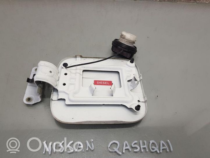 Nissan Qashqai Bouchon, volet de trappe de réservoir à carburant 