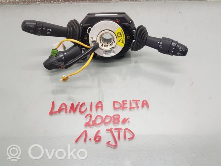 Lancia Delta Pyyhkimen/suuntavilkun vipukytkin 844084001