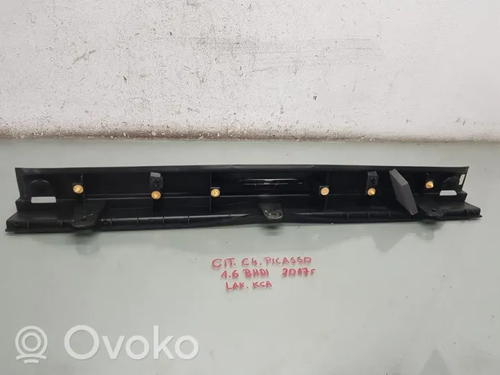 Citroen C4 II Picasso Bagažinės slenksčio apdaila 96778260ZD