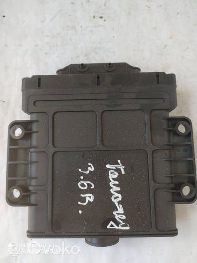 Volkswagen Touareg II Module de contrôle de boîte de vitesses ECU 0C8927750A