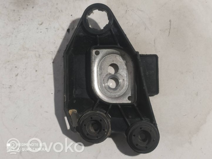 Audi A4 S4 B9 ABS bloko laikiklis 8W0614235D