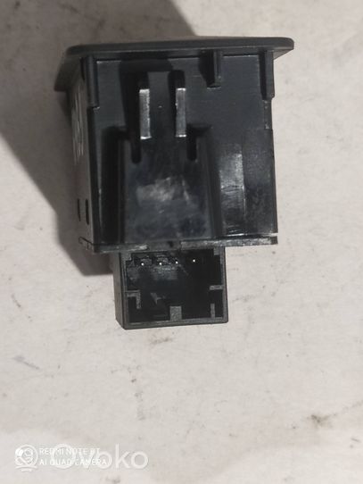 Audi A4 S4 B9 Tailgate opening switch 4G0959831C