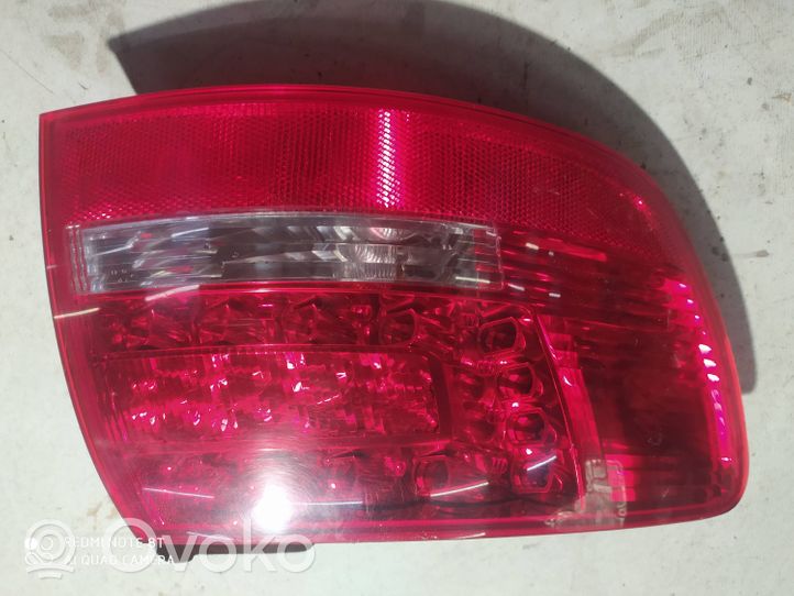 Audi A6 Allroad C6 Lampy tylnej klapy bagażnika 89094149