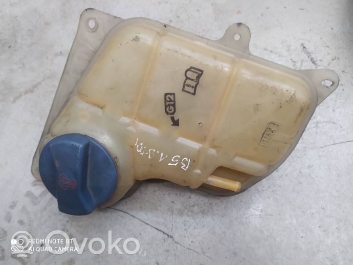 Volkswagen PASSAT B5 Serbatoio di compensazione del liquido refrigerante/vaschetta 8D0121403L