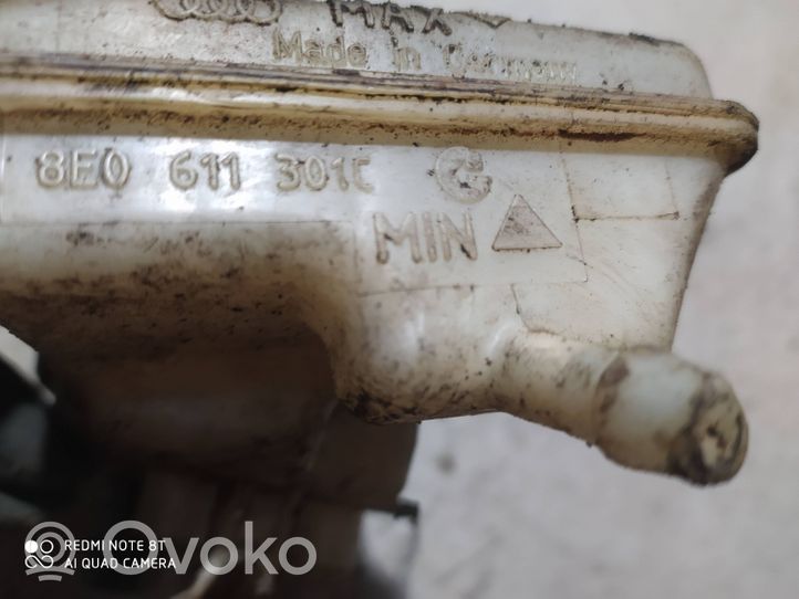 Audi A4 S4 B6 8E 8H Zbiornik płynu hamulcowego 8E0611301C