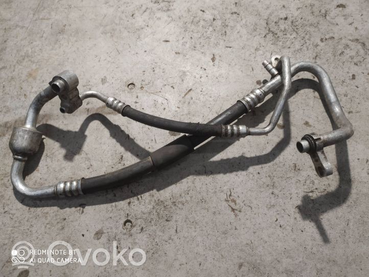 Opel Vectra C Air conditioning (A/C) pipe/hose 24402589