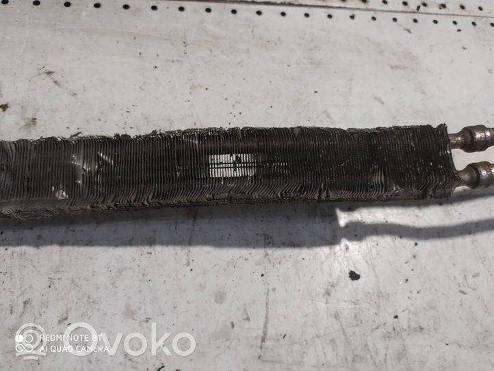 Volkswagen Touareg II Stūres pastiprinātāja radiators 7P0422885B