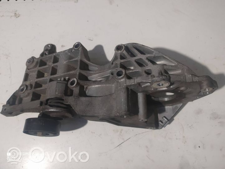 Volkswagen PASSAT B6 Fuel pump bracket 03L903143D