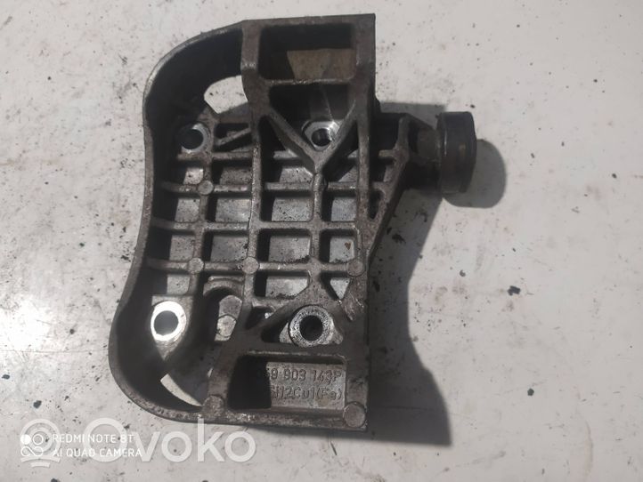 Volkswagen Touareg I Soporte del alternador 059903143P