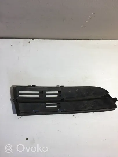 Volkswagen Touran I Front bumper lower grill 1T0853665