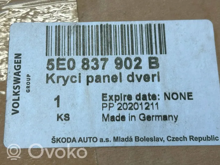 Skoda Octavia Mk3 (5E) Listwa / Uszczelka szyby drzwi przednich 5E0837902B